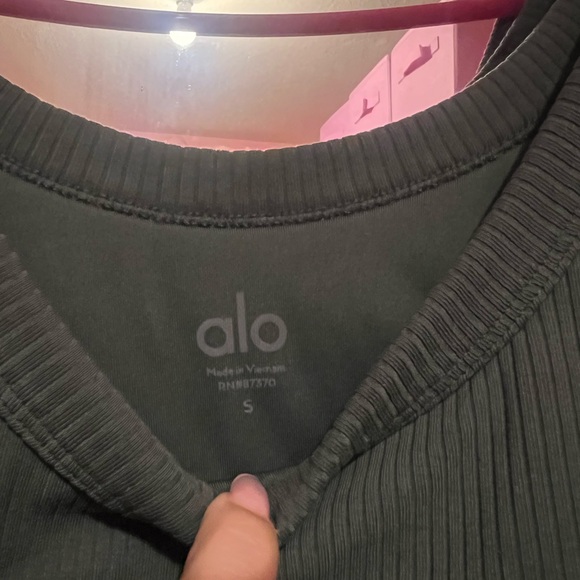 Alo Yoga Wellness Sports Bra Green Cactus Small - Picture 2 of 3